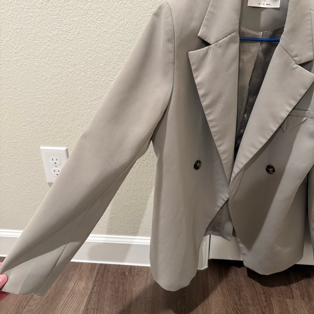 Bianca Double-Breasted Blazer - Picture 13 of 13